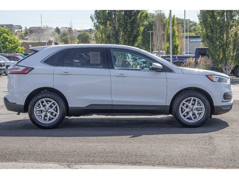 Used 2024 Ford Edge SEL AWD/4WD image 2