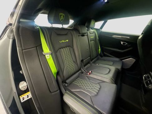 Used 2024 Lamborghini Urus Performante AWD/4WD image 29