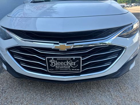 Used 2024 Chevrolet Malibu LT image 12