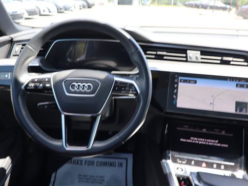 Used 2022 Audi e-tron Chronos w/ Chronos Package AWD/4WD image 11