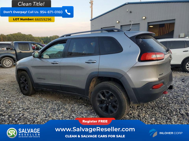 Used 2016 Jeep Cherokee Trailhawk w/ Cold Weather Group AWD/4WD image 3
