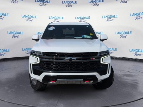 Used 2022 Chevrolet Tahoe Z71 w/ Luxury Package AWD/4WD image 17