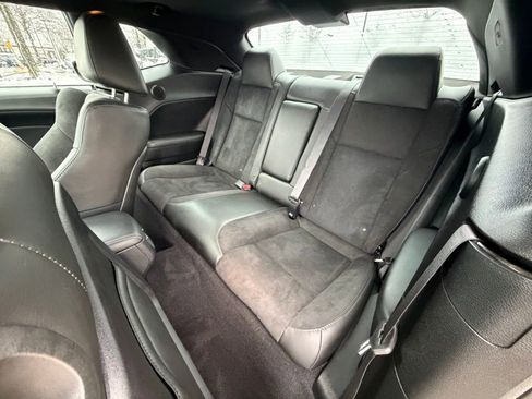 Used 2020 Dodge Challenger R/T Scat Pack w/ Dynamics Package image 19