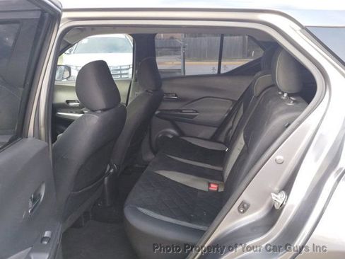 Used 2019 Nissan Kicks SV image 21