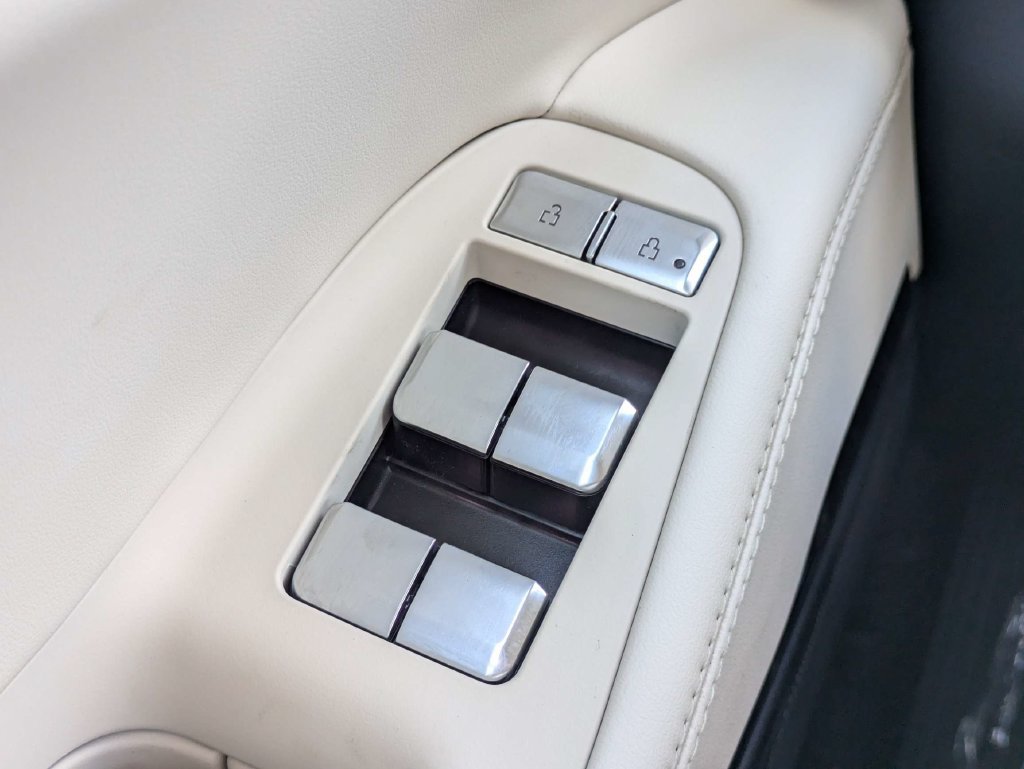 New 2027 Lincoln Navigator Premiere RWD image 26