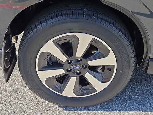 Used 2018 Subaru Forester 2.5i Limited AWD/4WD image 7