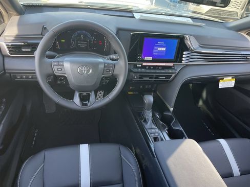 New 2026 Toyota Camry SE FWD image 19