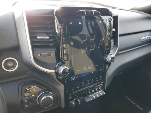 Used 2024 RAM 2500 Big Horn w/ Sport Appearance Package image 16