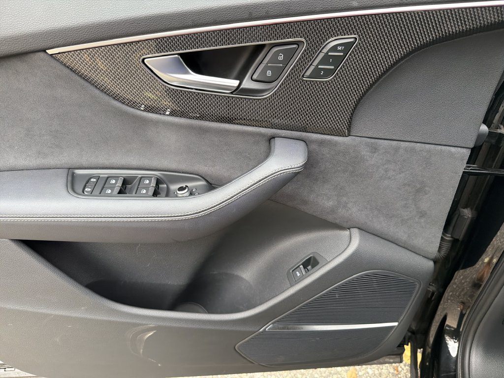 Used 2023 Audi SQ7 Premium Plus AWD/4WD image 13