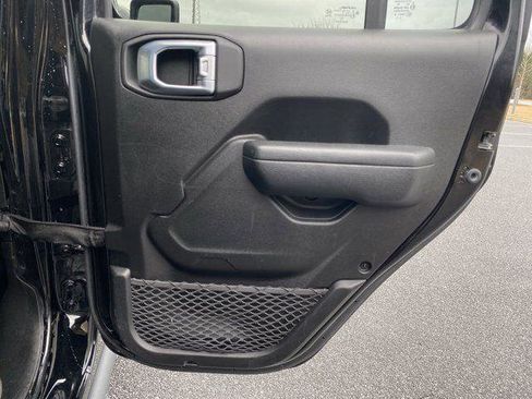 Certified 2022 Jeep Gladiator Rubicon w/ Trailer Tow Package image 32