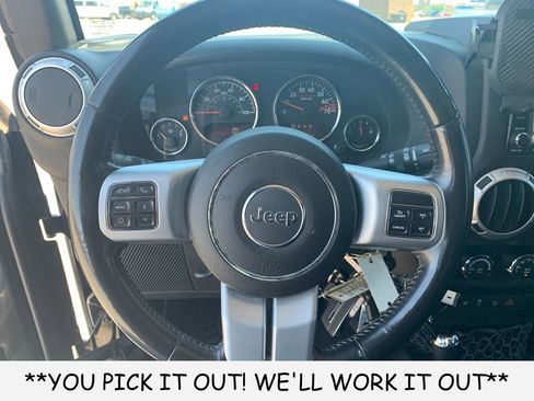Used 2016 Jeep Wrangler Unlimited Rubicon AWD/4WD image 15