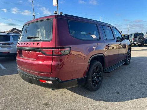 New 2025 Jeep Wagoneer L Series II w/ Convenience Group I AWD/4WD image 3