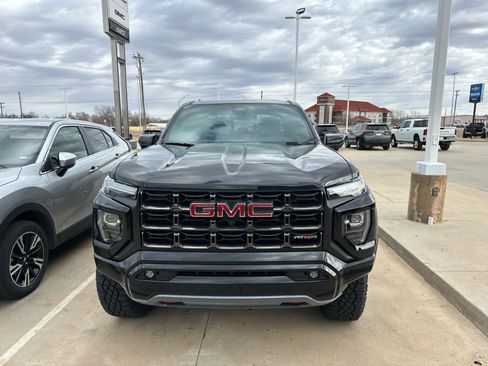 Used 2023 GMC Canyon AT4X image 3