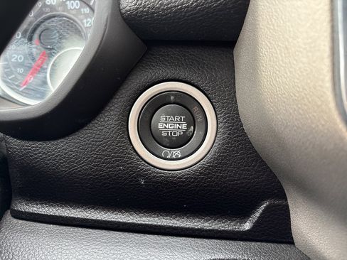 Used 2024 RAM 2500 Laramie image 17