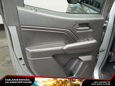 Used 2025 Chevrolet Colorado W/T RWD image 19