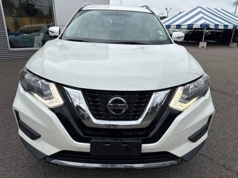 Used 2018 Nissan Rogue SV w/ Premium Package AWD/4WD image 3