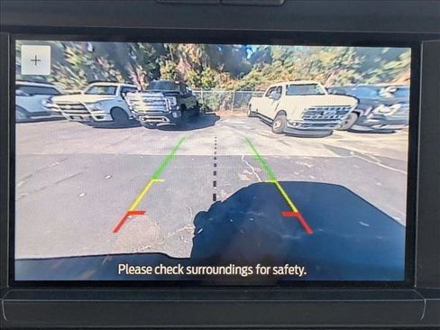 Used 2025 Ford F250 XLT w/ FX4 Off-Road Package image 18