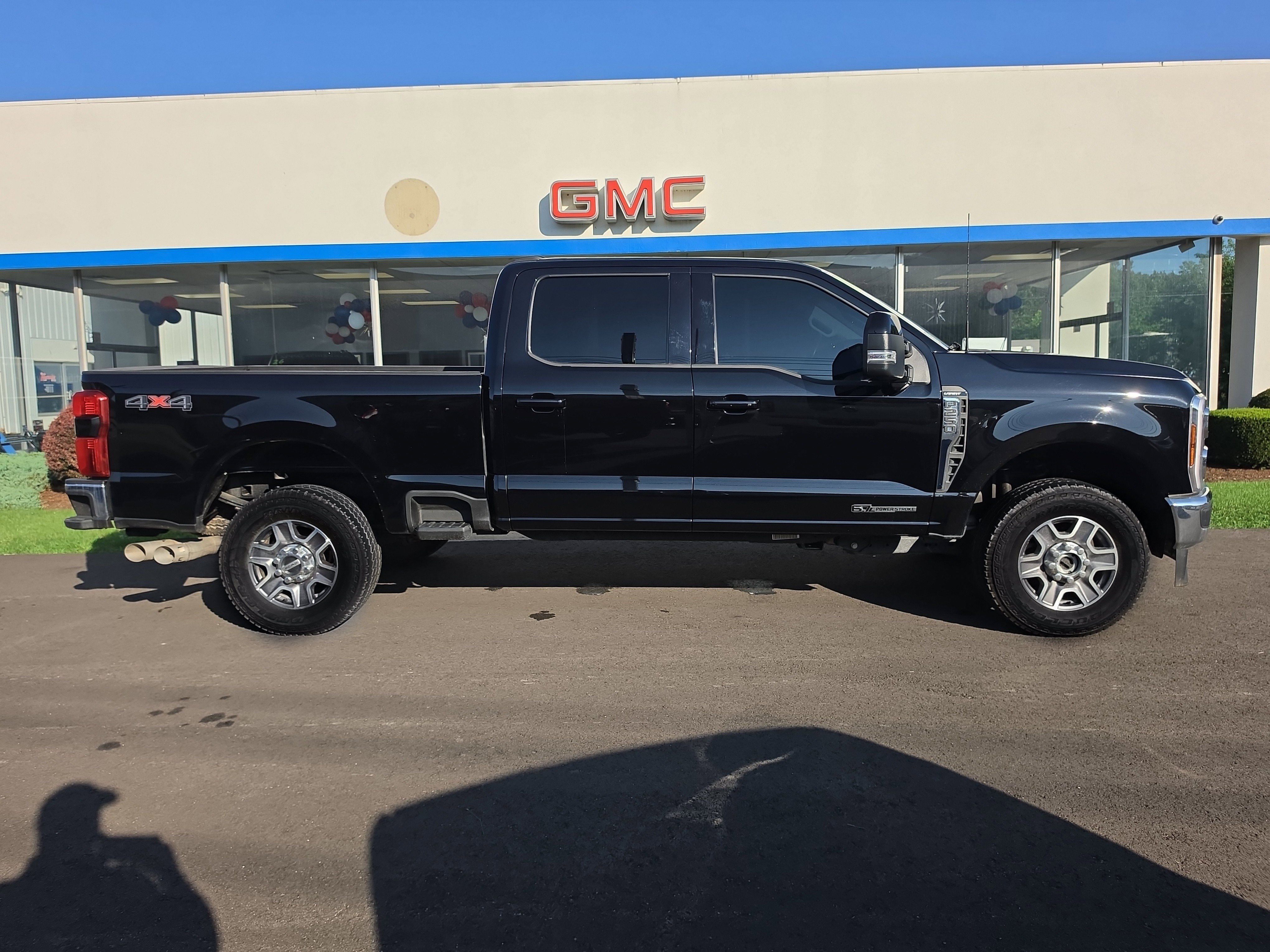 Used 2024 Ford F250 Lariat AWD/4WD image 2