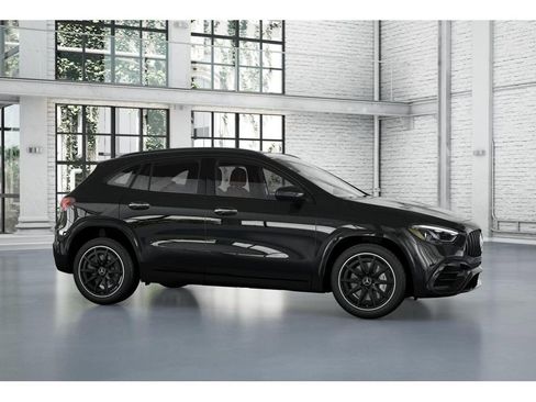 New 2026 Mercedes-Benz GLA 35 AMG 4MATIC image 14