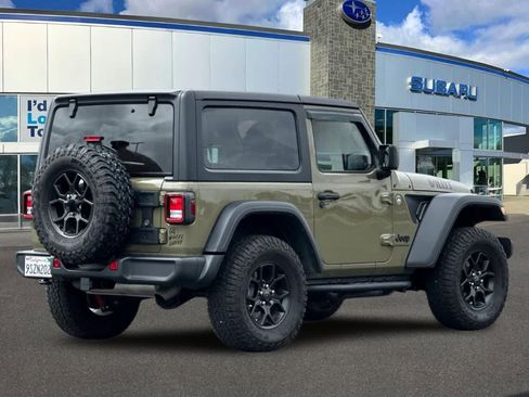 Used 2025 Jeep Wrangler Sport AWD/4WD image 2