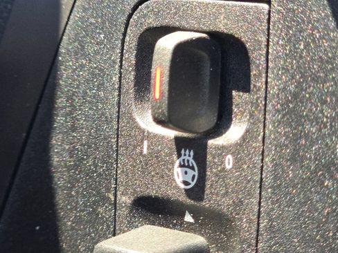 Used 2024 Mercedes-Benz GLS 450 4MATIC image 37