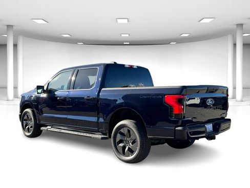 Used 2025 Ford F150 Lightning Flash image 4