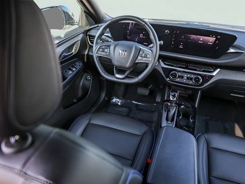 Used 2024 Buick Envista Sport Touring w/ Convenience I Package FWD image 27