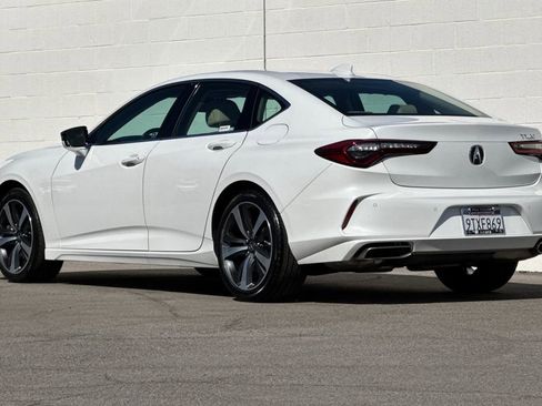 Certified 2025 Acura TLX w/ Technology Package image 3