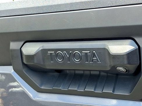 Used 2023 Toyota Tundra SR5 w/ SR5 Convenience Package AWD/4WD image 30