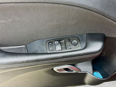 Used 2022 Dodge Challenger SXT w/ Blacktop Package image 17