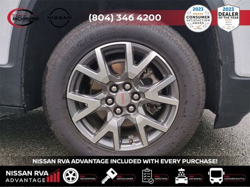 Used 2023 GMC Acadia SLT image 12