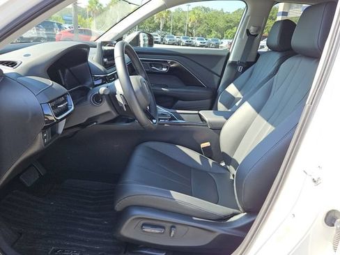 Certified 2025 Acura ADX FWD image 3