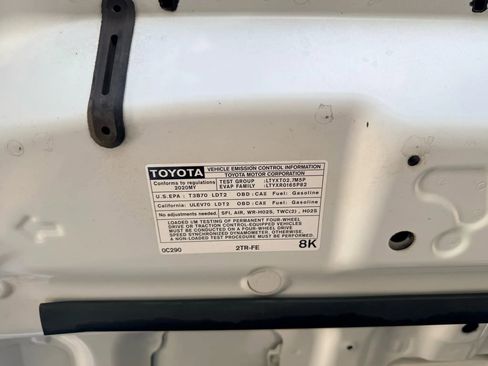 Used 2020 Toyota Tacoma SR image 24