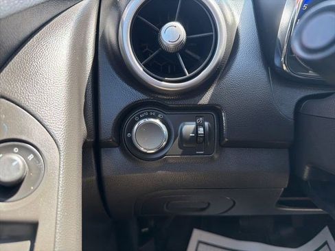 Used 2015 Chevrolet Trax LT w/ LT Plus Package FWD image 27