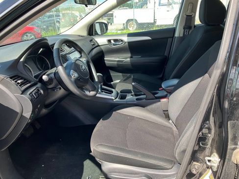 Used 2019 Nissan Sentra S image 11