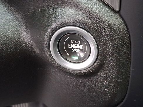 Used 2021 GMC Sierra 2500 Denali w/ Denali Ultimate Package image 32