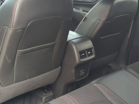 Used 2023 Chevrolet Equinox RS FWD image 18