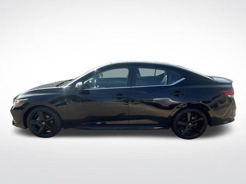 Used 2023 Nissan Sentra SR w/ Midnight Edition Package FWD image 6