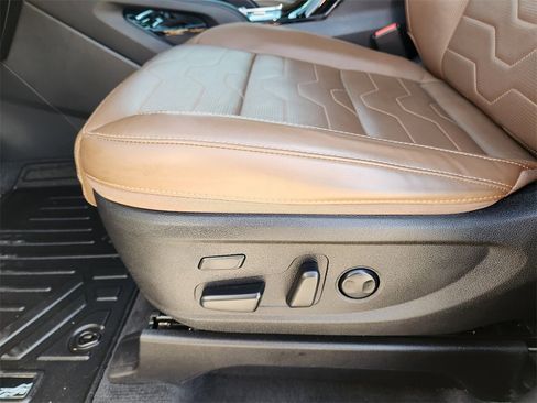 Certified 2021 Kia Telluride SX w/ SX Prestige Package image 26