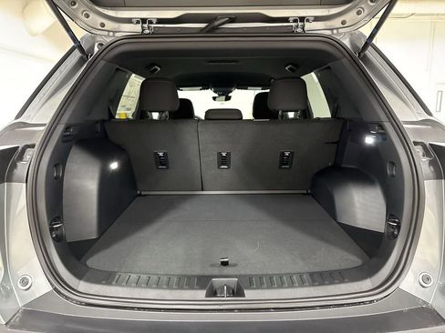 New 2026 Chevrolet Equinox LT w/ Safety and Technology Package AWD/4WD image 24