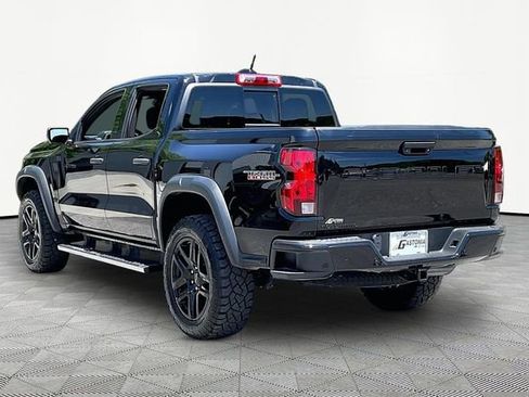 Used 2023 Chevrolet Colorado Trail Boss w/ Advanced Trailering Package AWD/4WD image 4