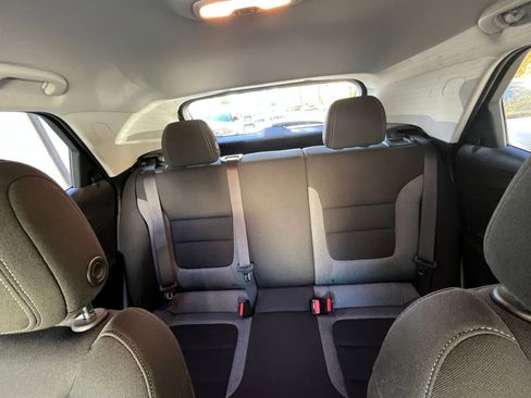 Used 2025 Chevrolet TrailBlazer LT image 34