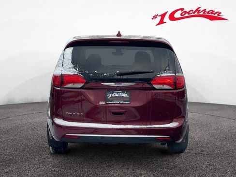 Used 2020 Chrysler Pacifica Touring w/ Cold Weather Group image 6