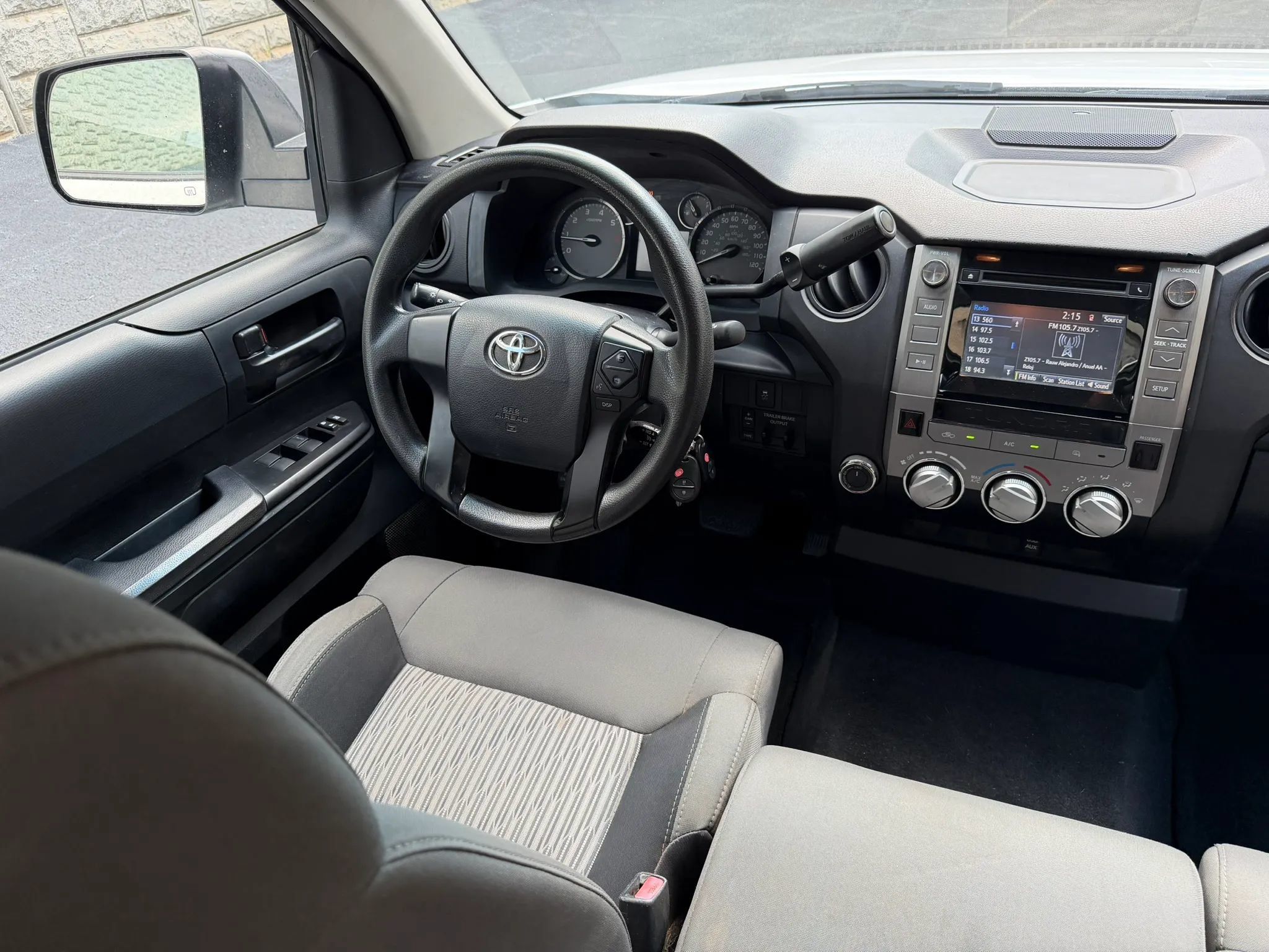 Used 2017 Toyota Tundra SR AWD/4WD image 11