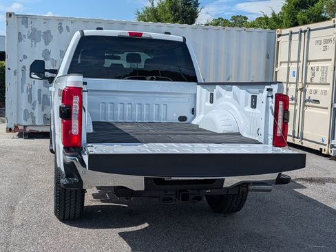 Certified 2026 Ford F250 Lariat w/ FX4 Off-Road Package AWD/4WD image 13