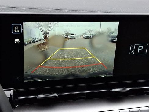 Used 2025 Hyundai Kona SEL image 17