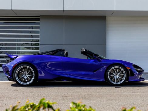 New 2026 McLaren 750S Spider RWD image 32