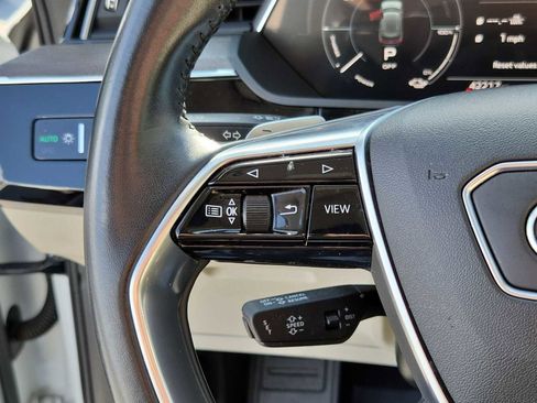 Certified 2021 Audi e-tron Prestige w/ Prestige Package image 21