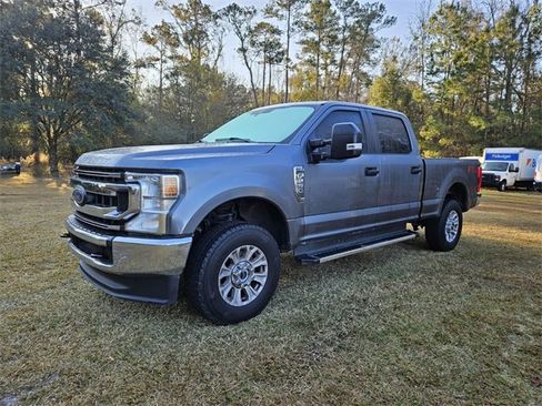 Used 2022 Ford F250 XL w/ STX Appearance Package image 3