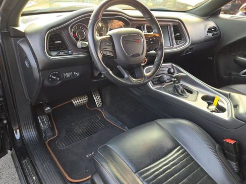 Used 2015 Dodge Challenger R/T Plus RWD image 11